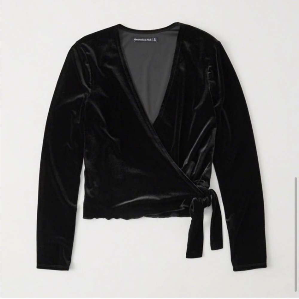 Velvet Wrap Top Abercrombie and Fitch Size Small